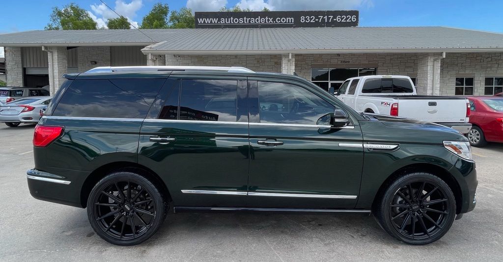 2021 Lincoln Navigator Reserve Green at Traditions Chevrolet