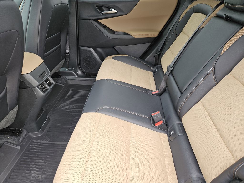 2026 Chevrolet Equinox ACTIV photo 18