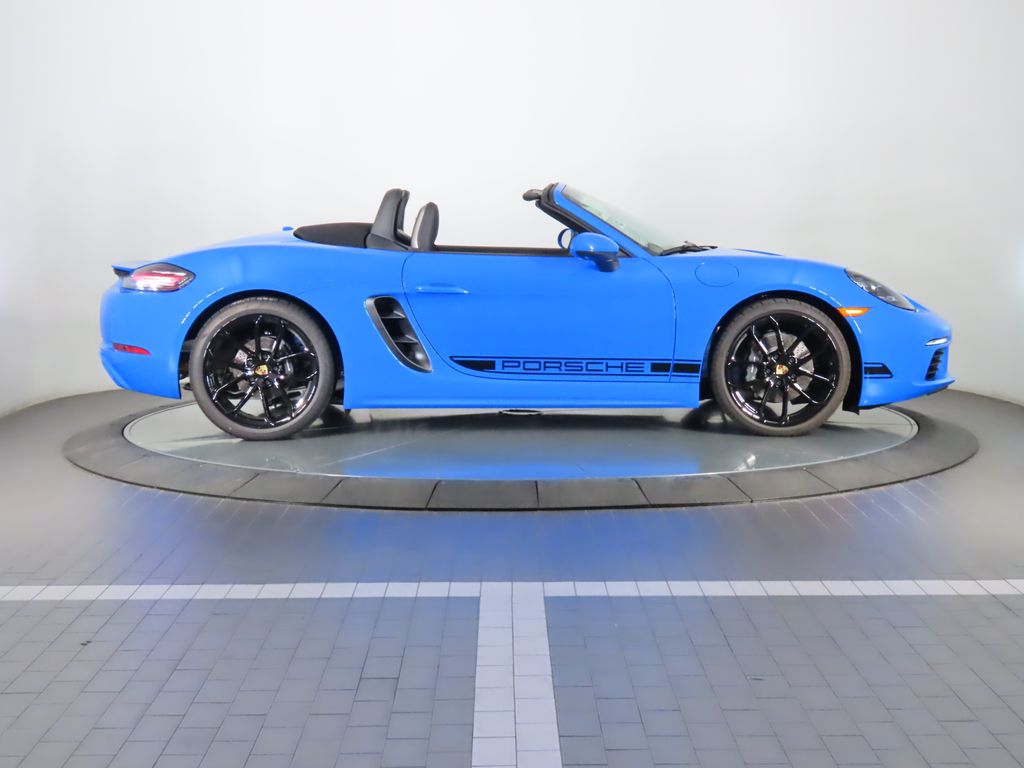 2024 Porsche 718 Boxster  14