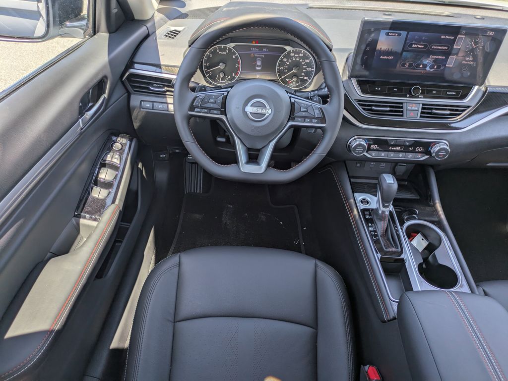 New 2025 Nissan Altima Sedan