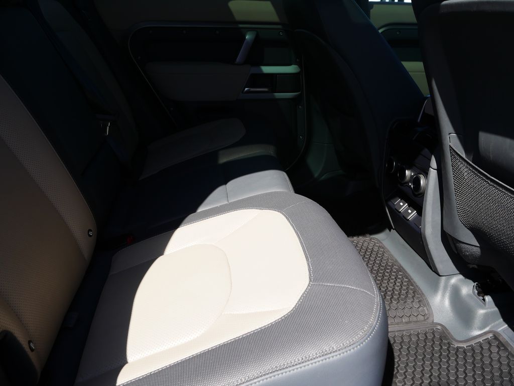 Thumbnail: 2023 Land Rover Defender - 26