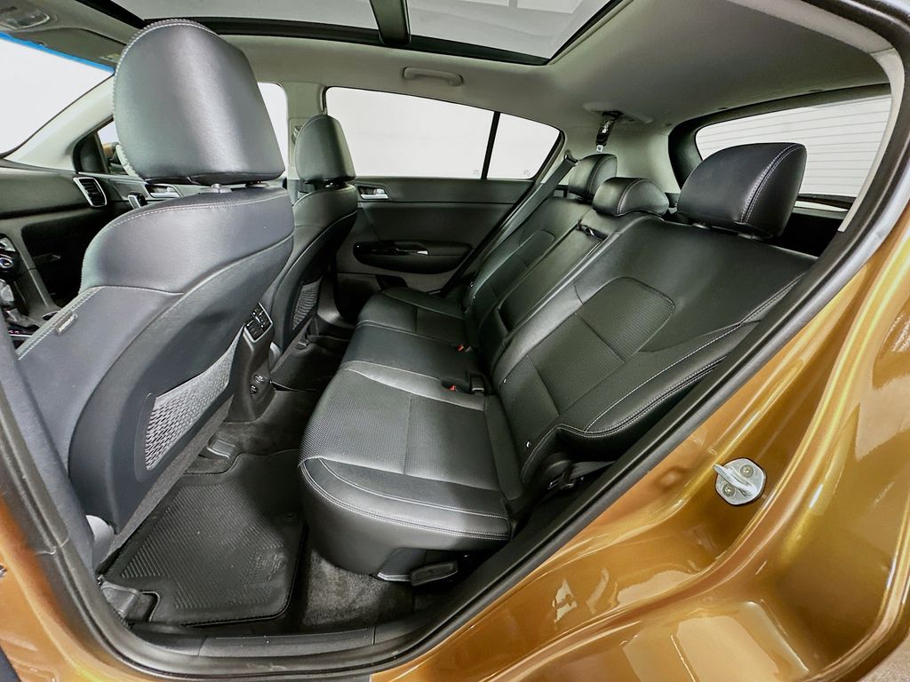 Thumbnail: 2020 Kia Sportage - 25