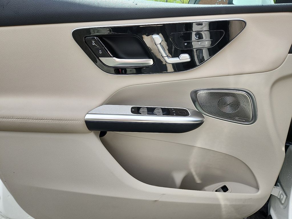 Thumbnail: 2026 Mercedes-Benz GLC - 12