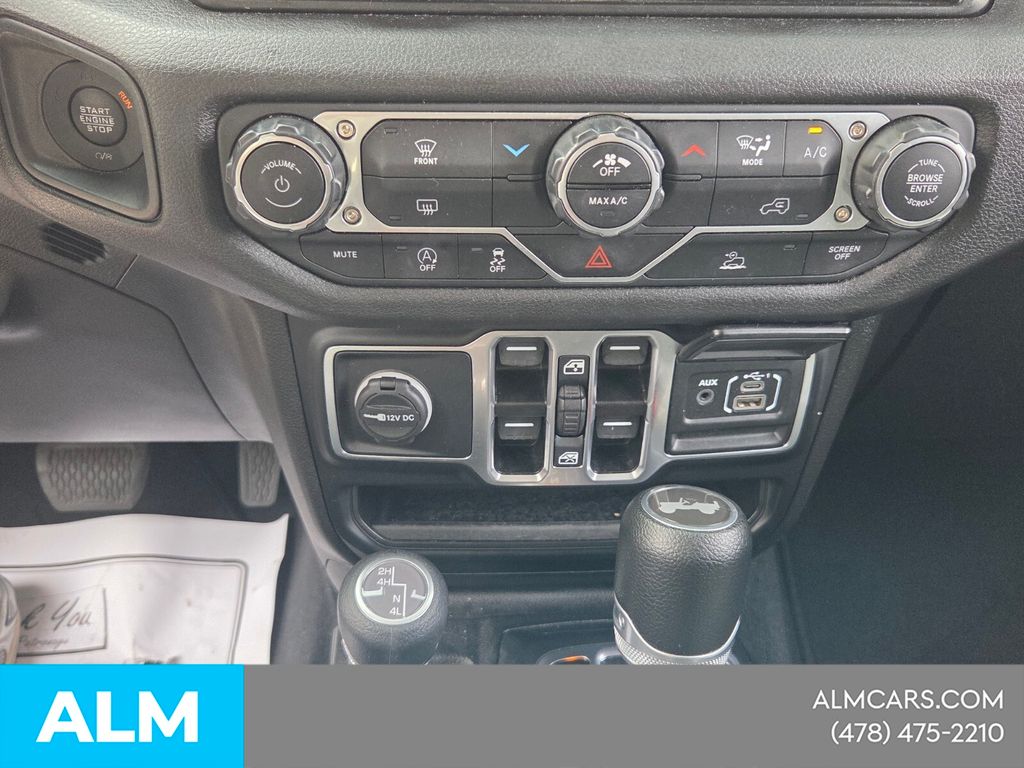Used 2025 Black Jeep Sport S image 22