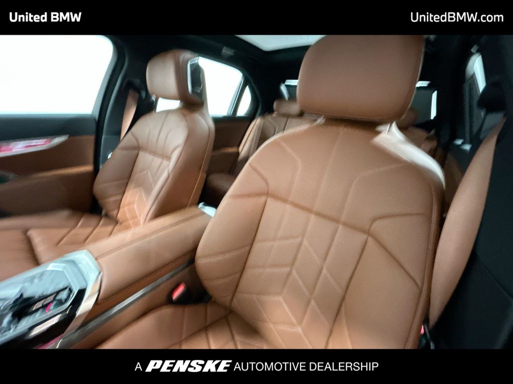 2025 BMW 7 Series 760i xDrive 13