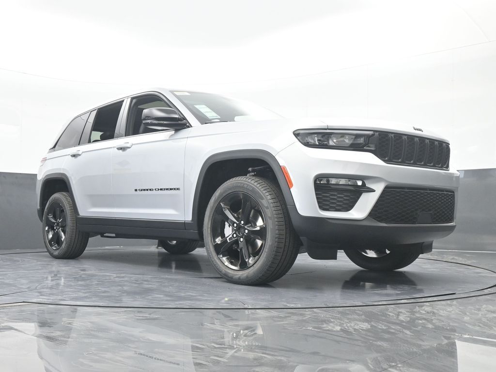 New 2025 Silver Zynith Jeep Limited image 57