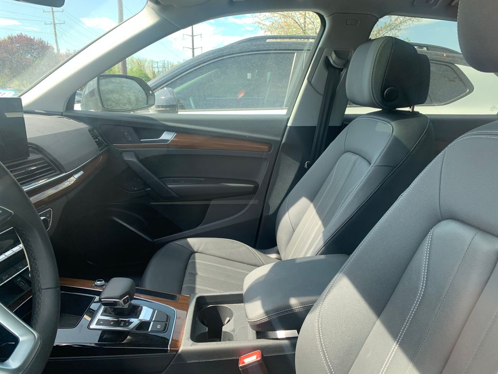 Thumbnail: 2024 Audi Q5 - 6