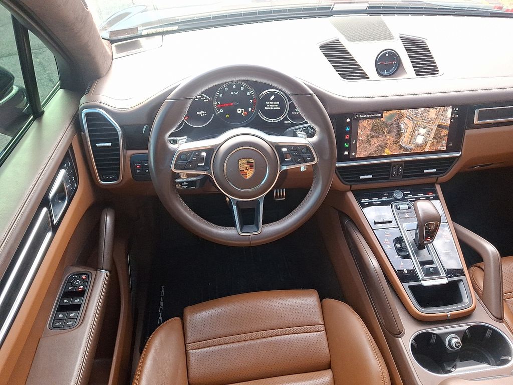 Thumbnail: 2023 Porsche Cayenne - 11