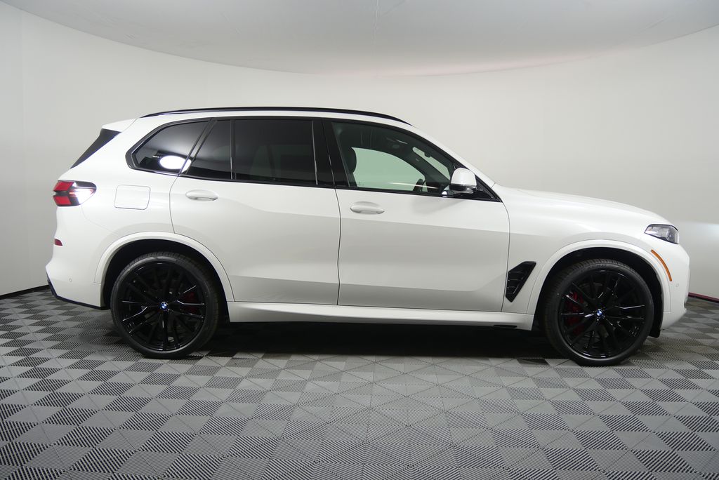 Thumbnail: 2026 BMW X5 - 2