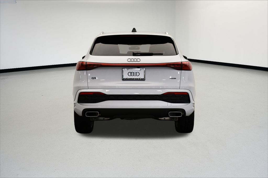 Thumbnail: 2025 Audi Q5 - 4