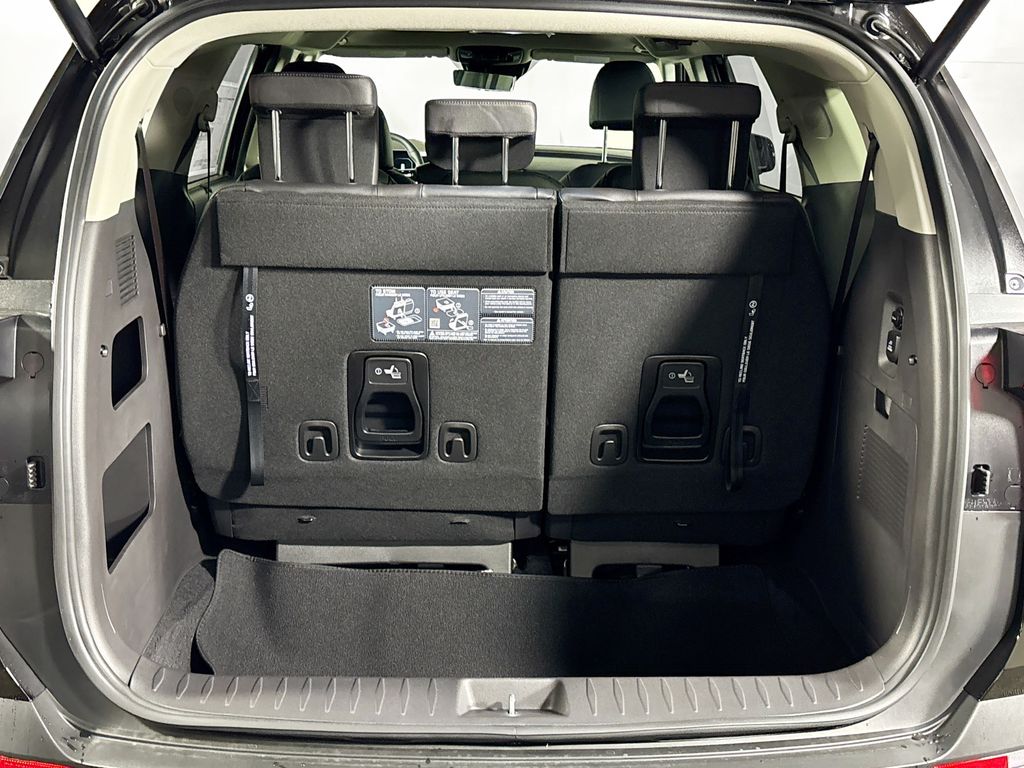 2027 Kia Carnival Hybrid SX Prestige