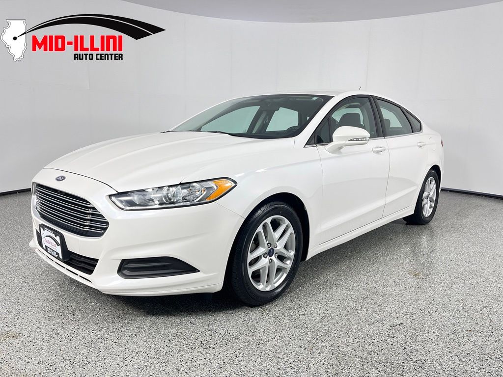 White Platinum Clearcoat Metallic 2016 Ford Fusion Sedan Front-Wheel Drive 6-Speed Automatic