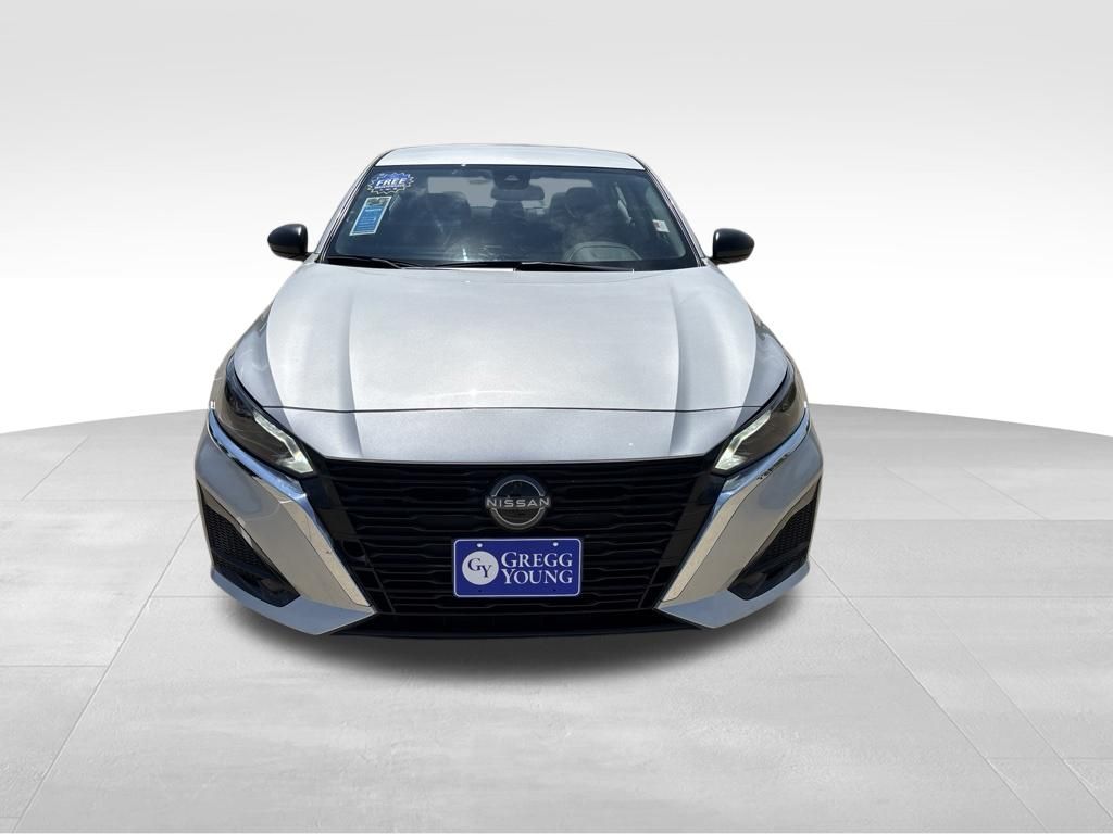 Used 2025 Nissan Altima Sedan