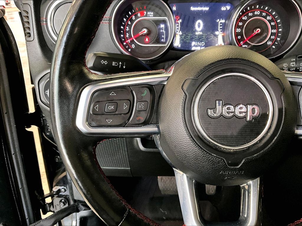 2020 Jeep Wrangler — photo 24