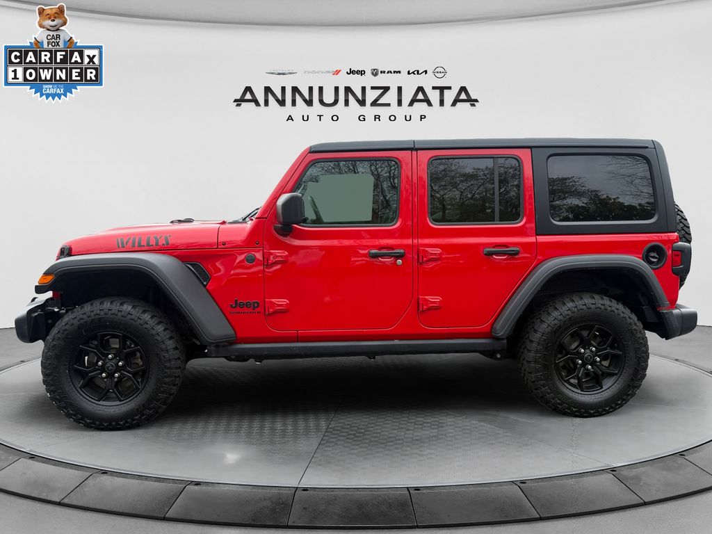 View vehicle photo 2