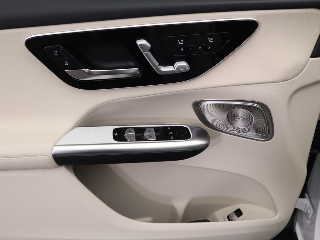 Thumbnail: 2026 Mercedes-Benz GLC - 25