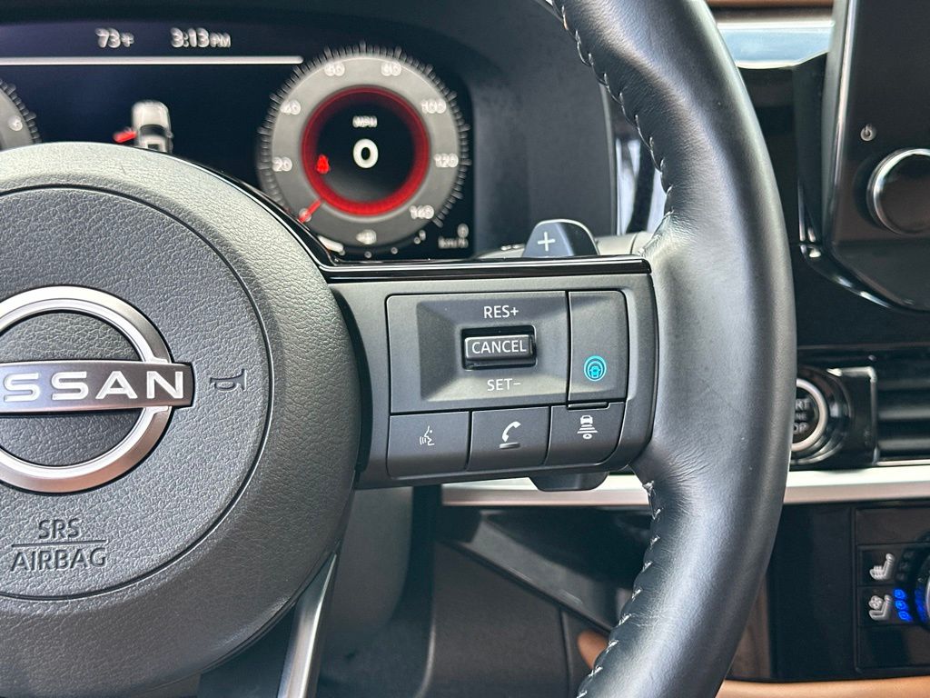 Photo 4 of 2023 Nissan Pathfinder Platinum