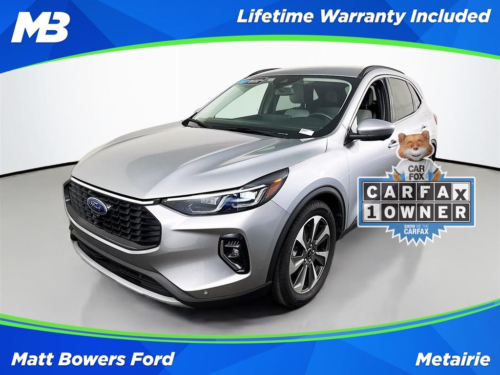 Silver Metallic 2023 Ford Escape Hybrid Platinum FWD SUV / Crossover Front-Wheel Drive Continuously Variable Transmission