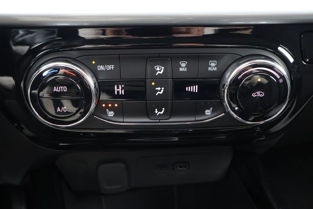 Thumbnail: 2026 Chevrolet Trax - 27