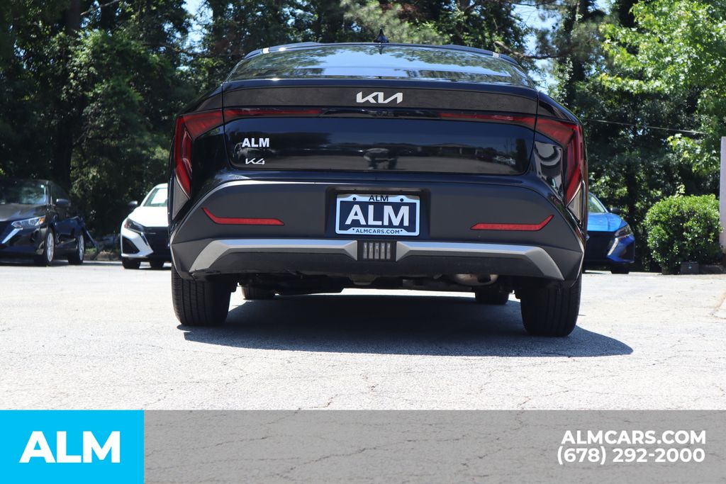 Used 2025 Black Kia LXS image 7