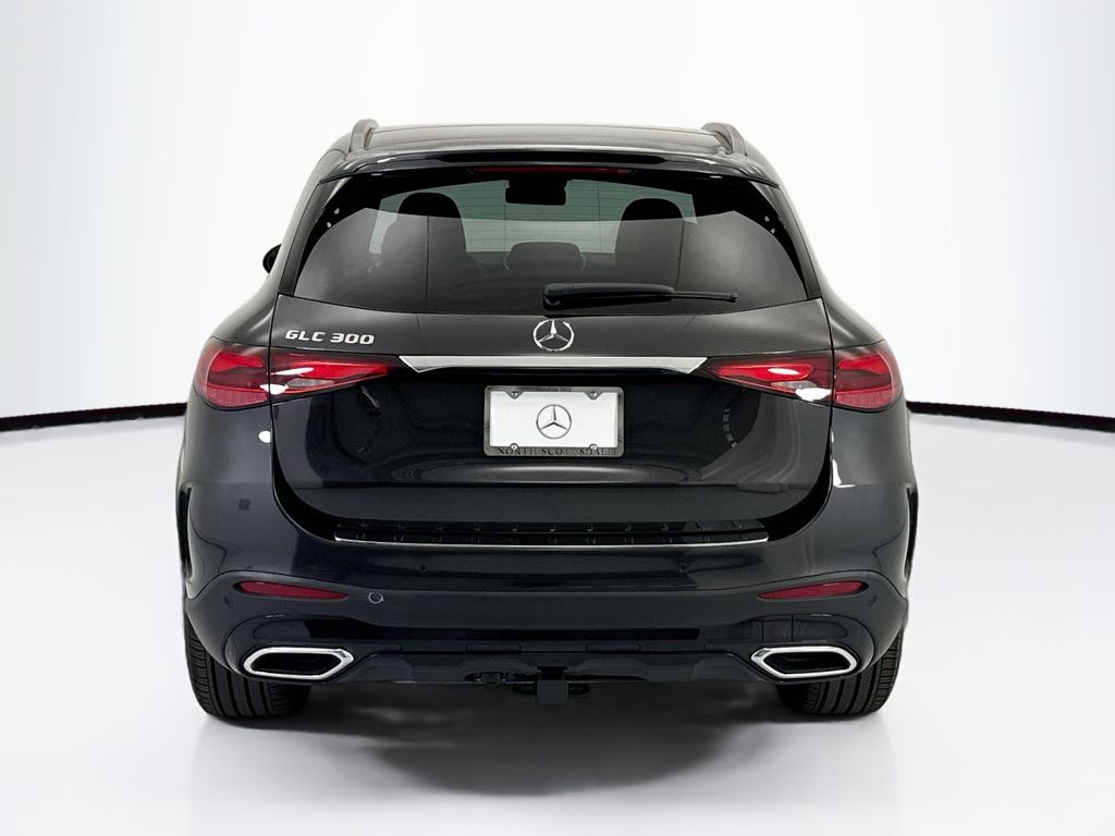 Thumbnail: 2026 Mercedes-Benz GLC - 6
