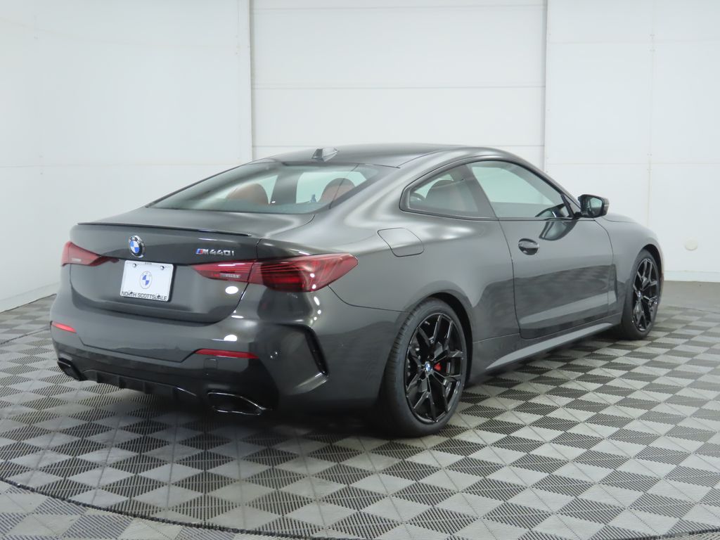 Thumbnail: 2026 BMW 4 Series - 5