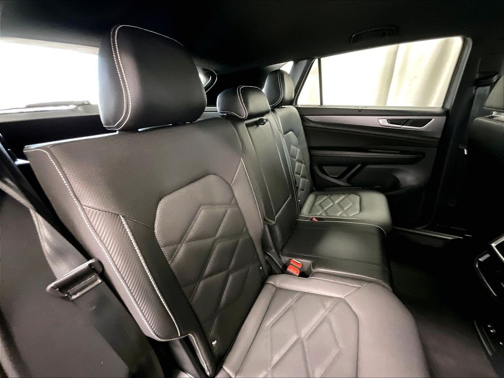 2026 Volkswagen Atlas Cross Sport — photo 16