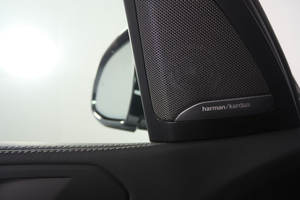 Thumbnail: 2026 BMW X5 - 9