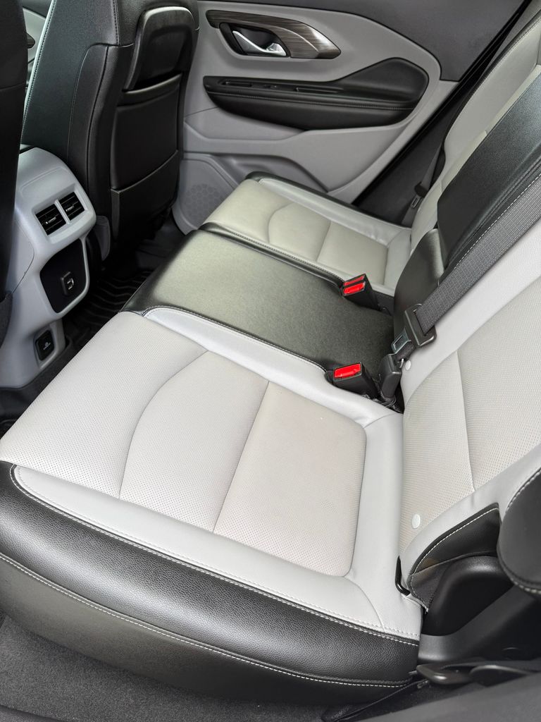 Used 2024 GMC Terrain SUV