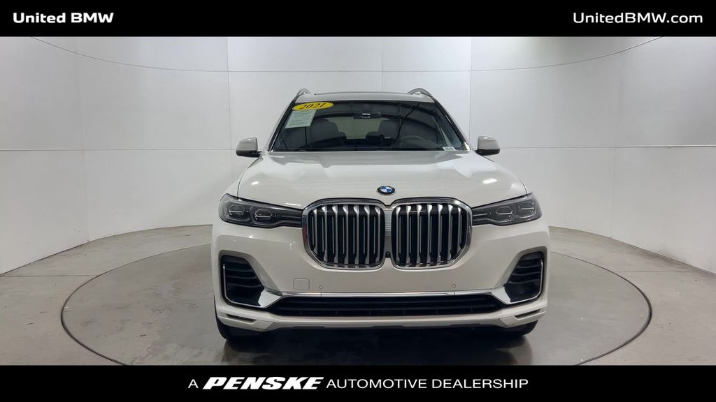 Thumbnail: 2021 BMW X7 - 3