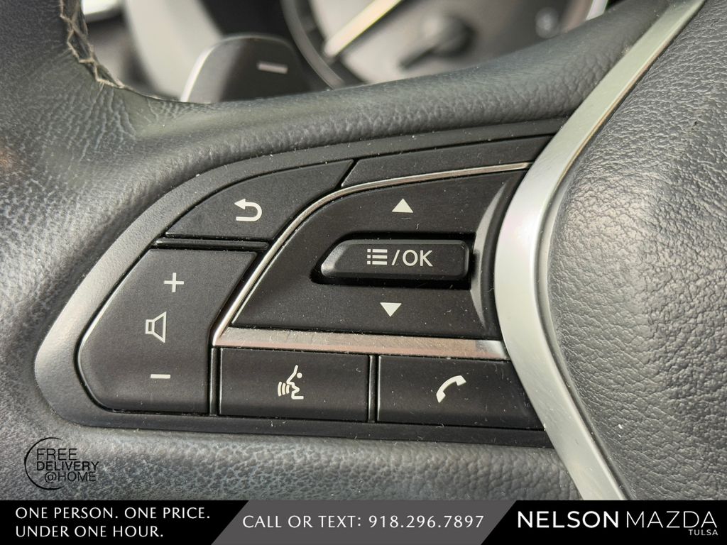 Used 2022 Black INFINITI LUXE image 23