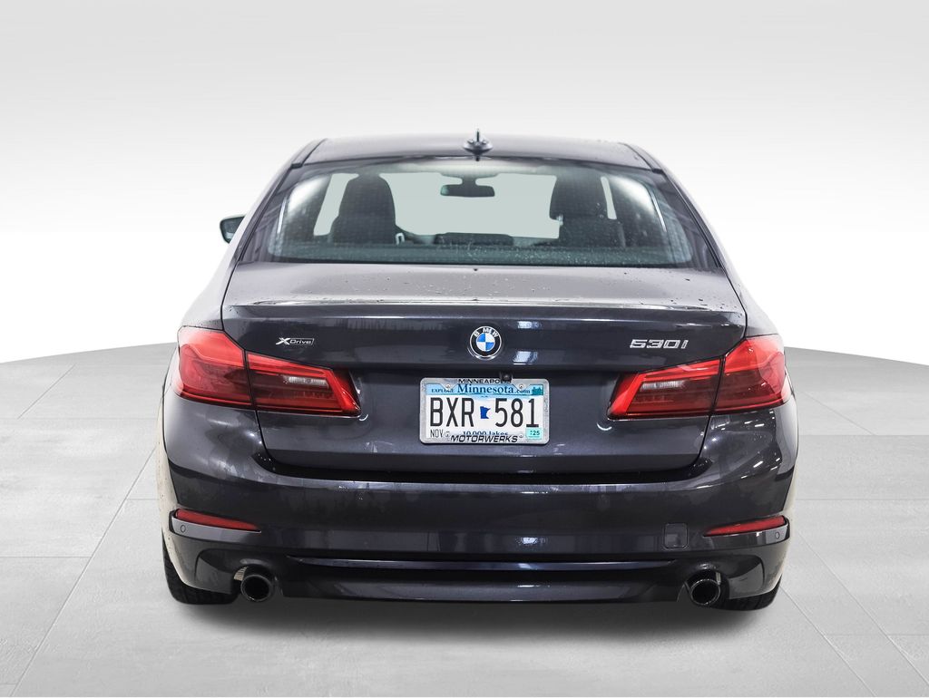 Thumbnail: 2019 BMW 5 Series - 4