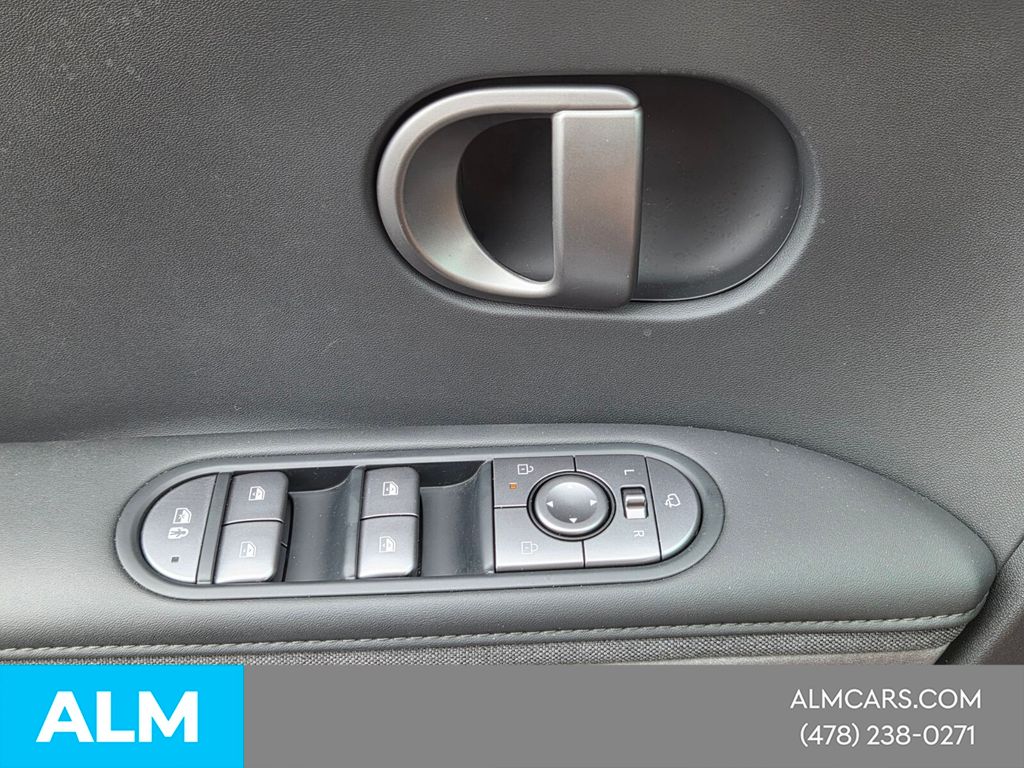 Used 2025 Gray Hyundai Limited image 27