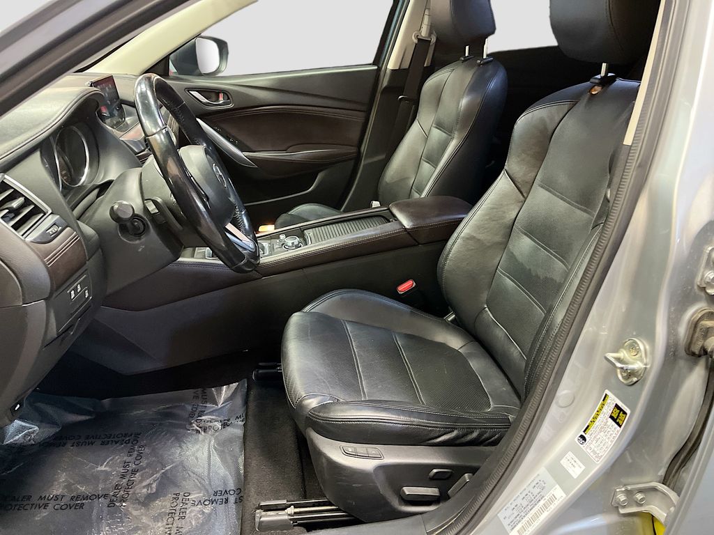 Used 2017 Sonic Silver Metallic Mazda Grand Touring image 22