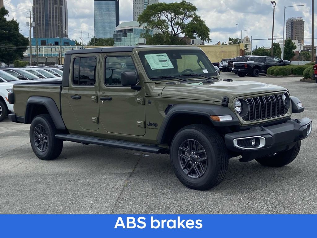 New 2025 Jeep Gladiator Sport New 2025 Jeep Gladiator Sport