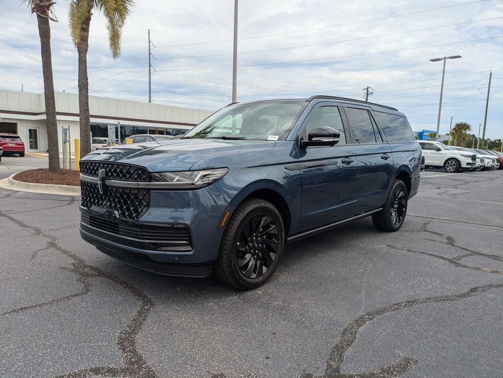 2027 Lincoln Navigator Reserve L