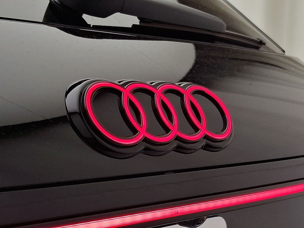 Thumbnail: 2026 Audi Q3 - 20