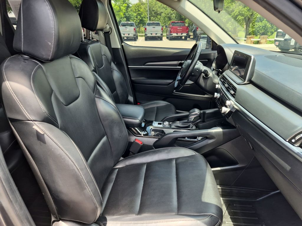 Used Car 2022 Kia Telluride  Lx For Sale Under $25,000 In Austin, Texas