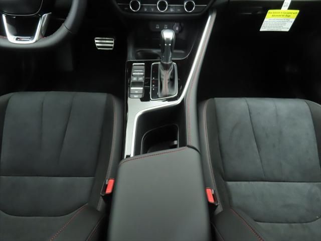 Thumbnail: 2025 Acura ADX - 16