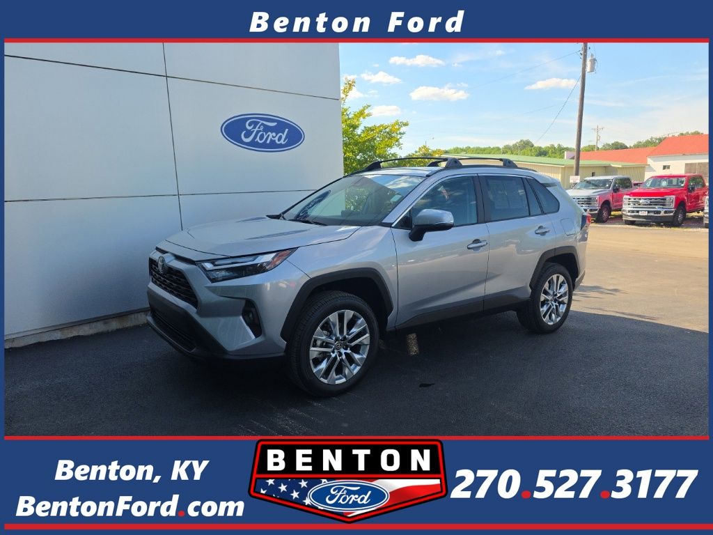 Silver Sky Metallic 2025 Toyota RAV4 XLE Premium AWD SUV / Crossover All-Wheel Drive 8-Speed Automatic