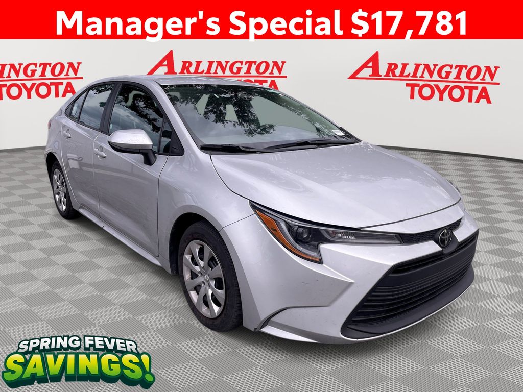 2025 Toyota Corolla LE