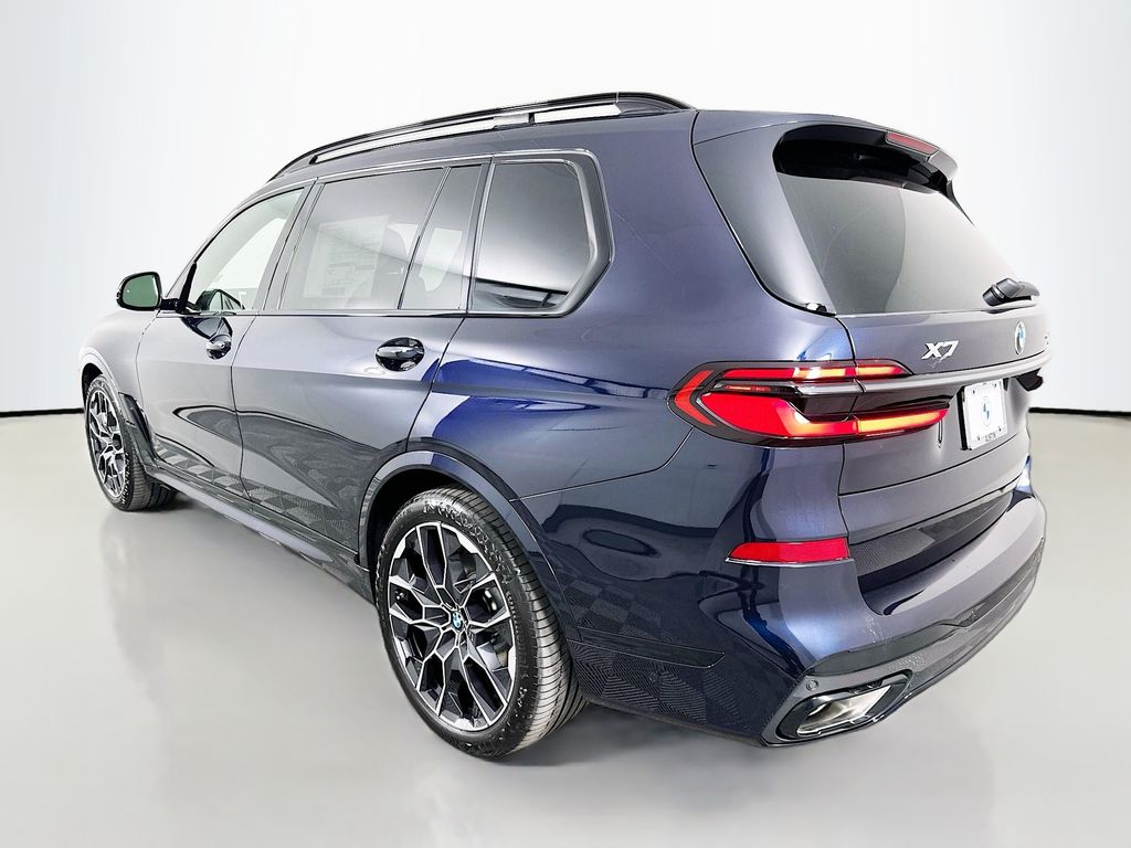 Thumbnail: 2027 BMW X7 - 7