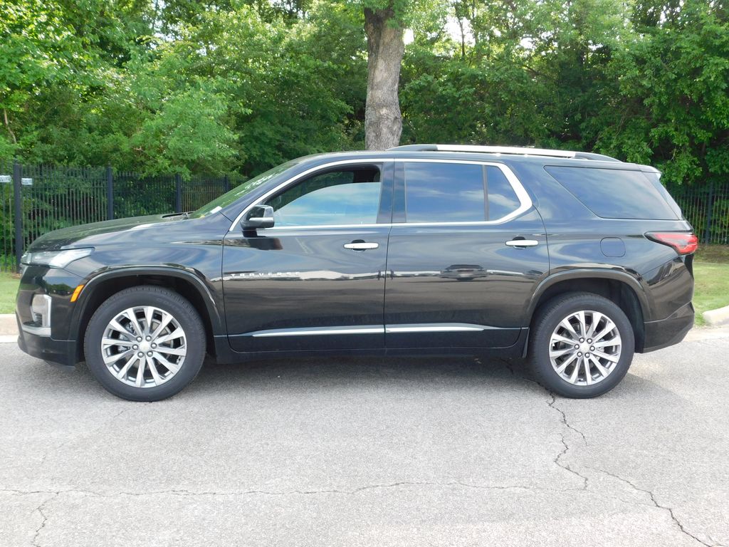 2023 Chevrolet Traverse Premier 2