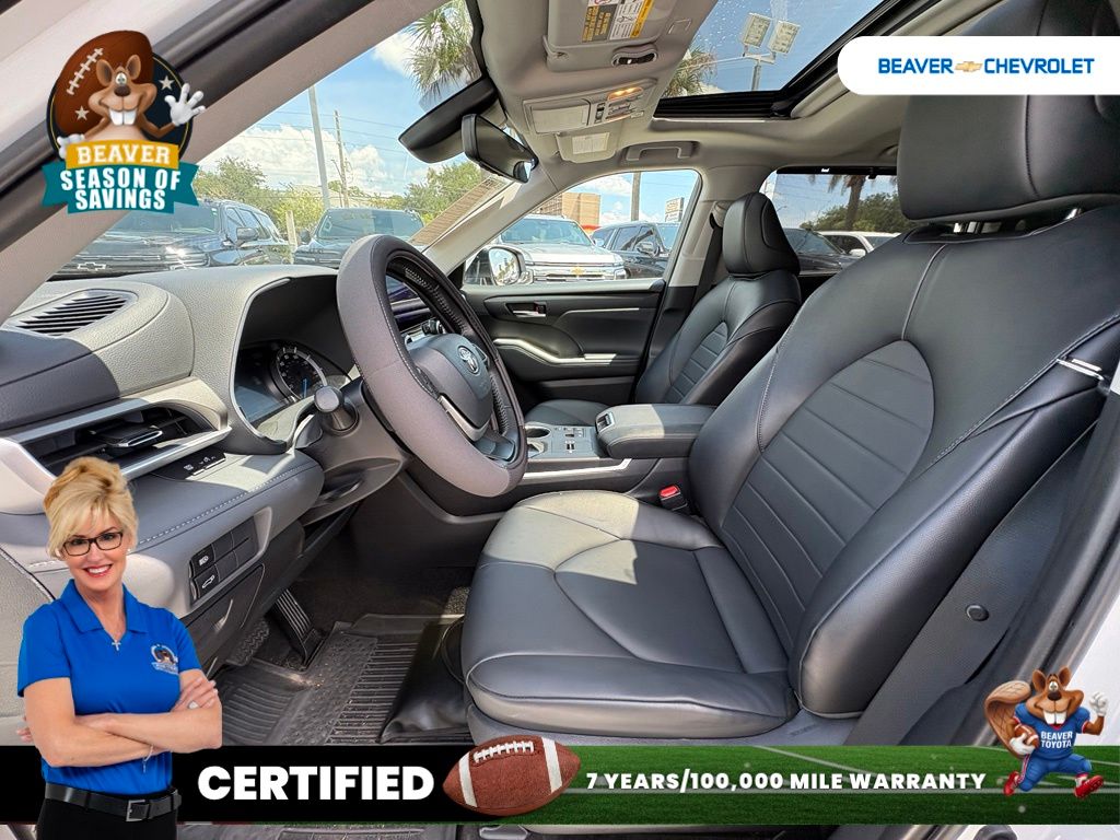 Used 2025 Toyota Highlander Hybrid SUV