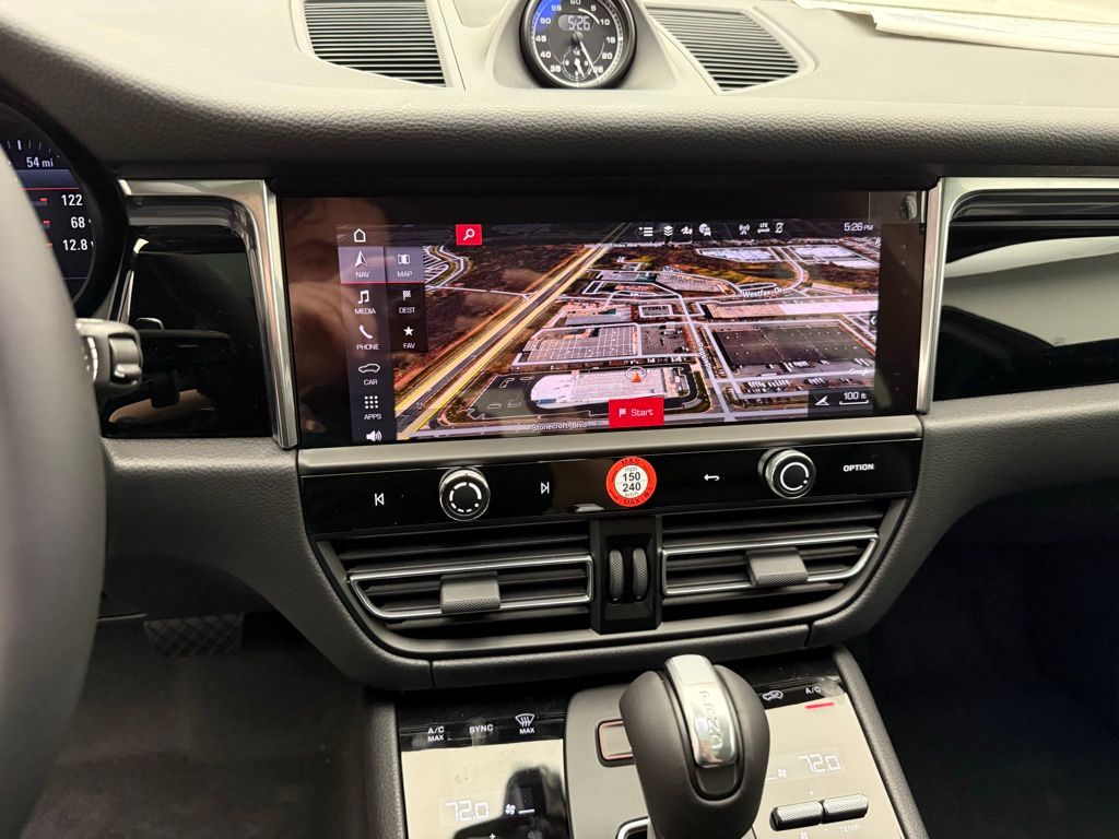 Thumbnail: 2026 Porsche Macan - 16