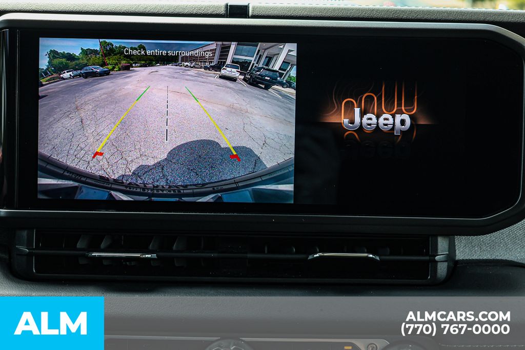 Used 2025 Black Jeep Sahara / MT Certified image 36