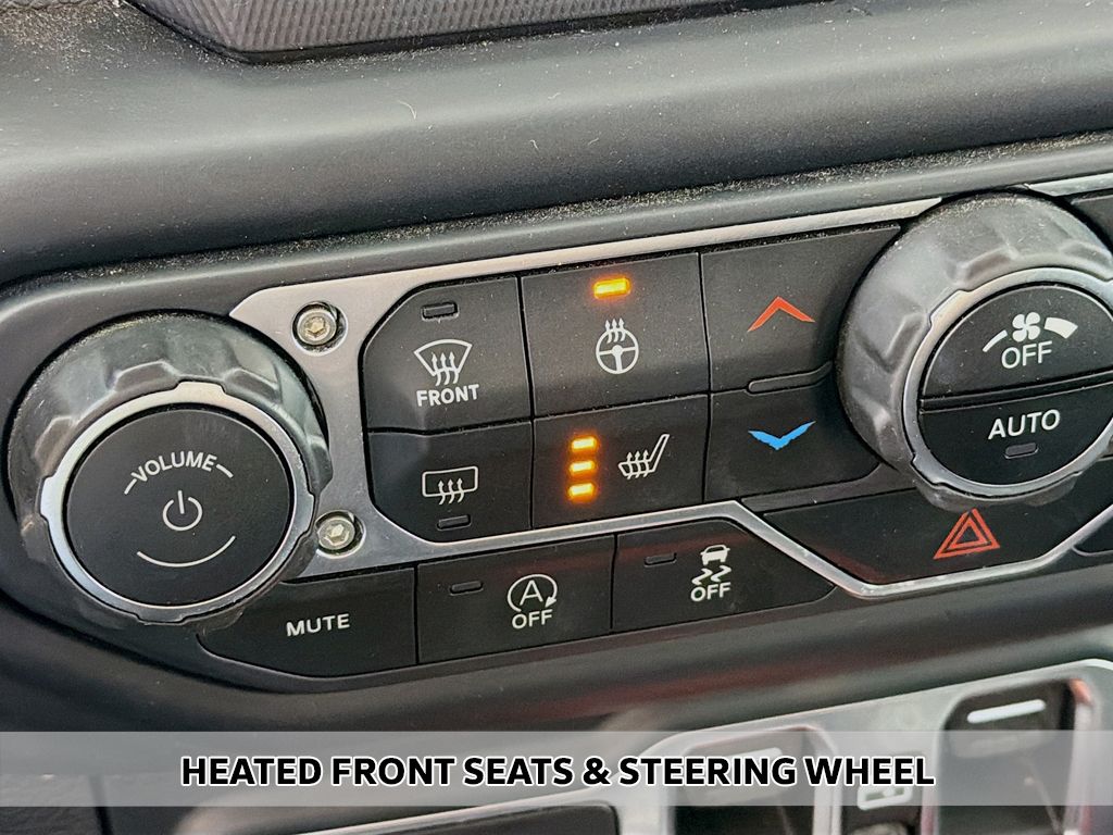 Used 2019 White Jeep Unlimited Sport S image 4