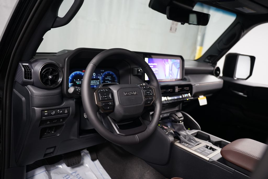 2025 Toyota Land Cruiser  11