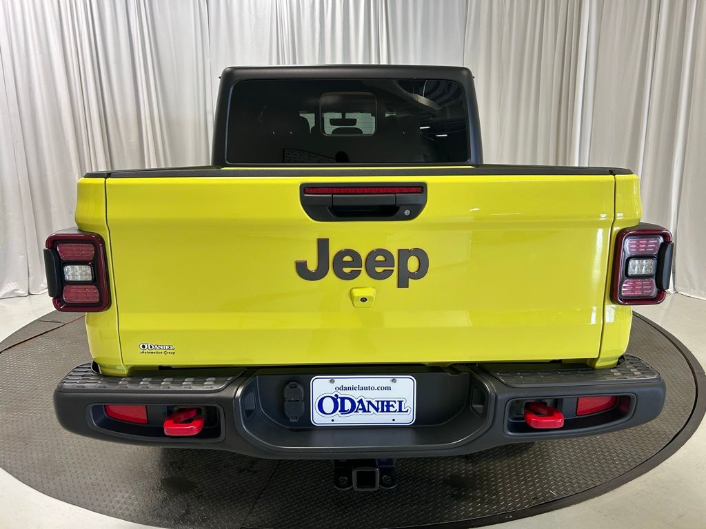 used 2023 Jeep Gladiator car, priced at $38,917