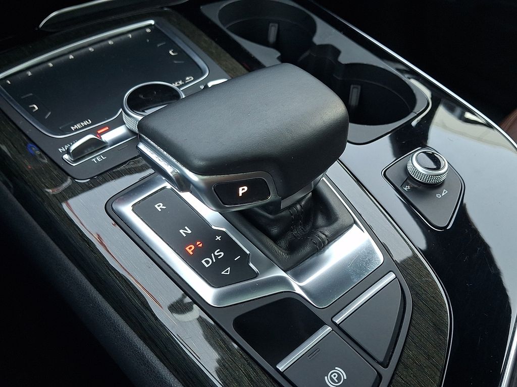 Thumbnail: 2018 Audi Q7 - 15